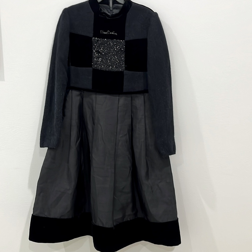 LNWOT Pierre Cardin Black Logo Dress - Size 12